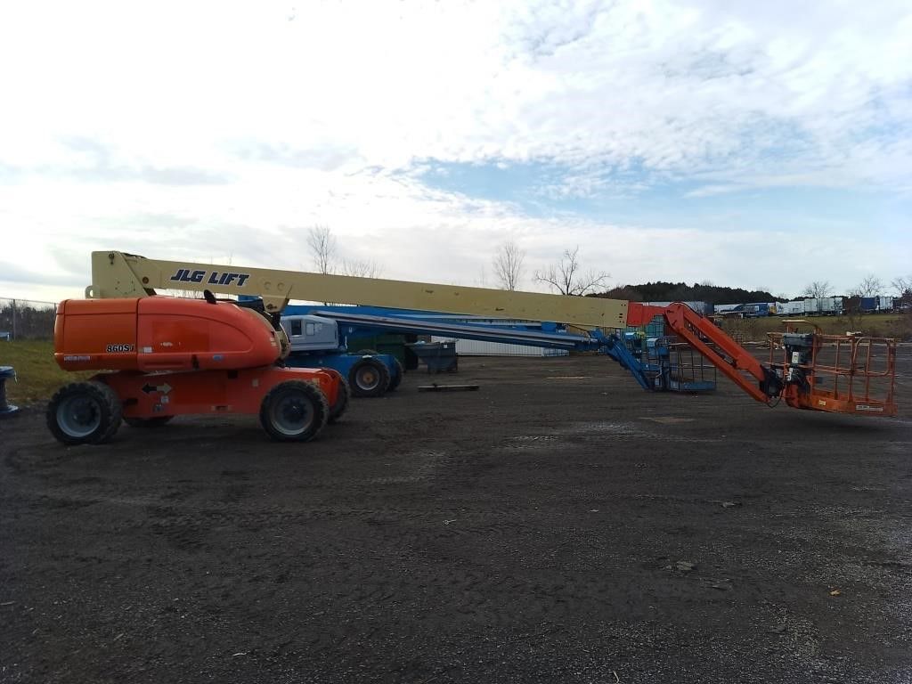 Articulated Boom Lift - View 3